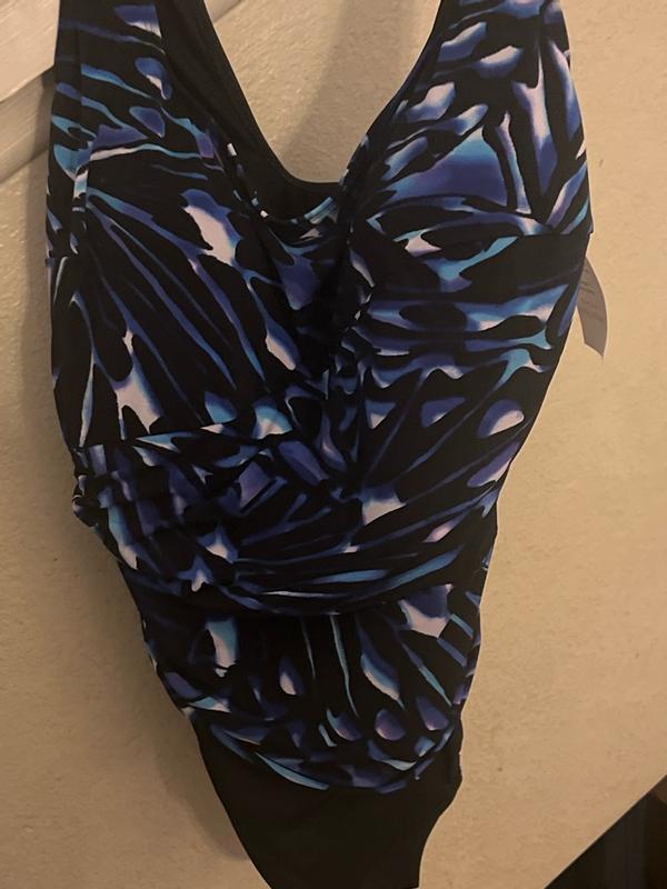 Customer carousel item 3.