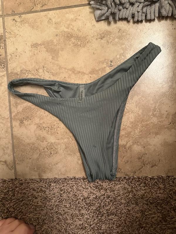 Review Thumbnail Image 0 359908452