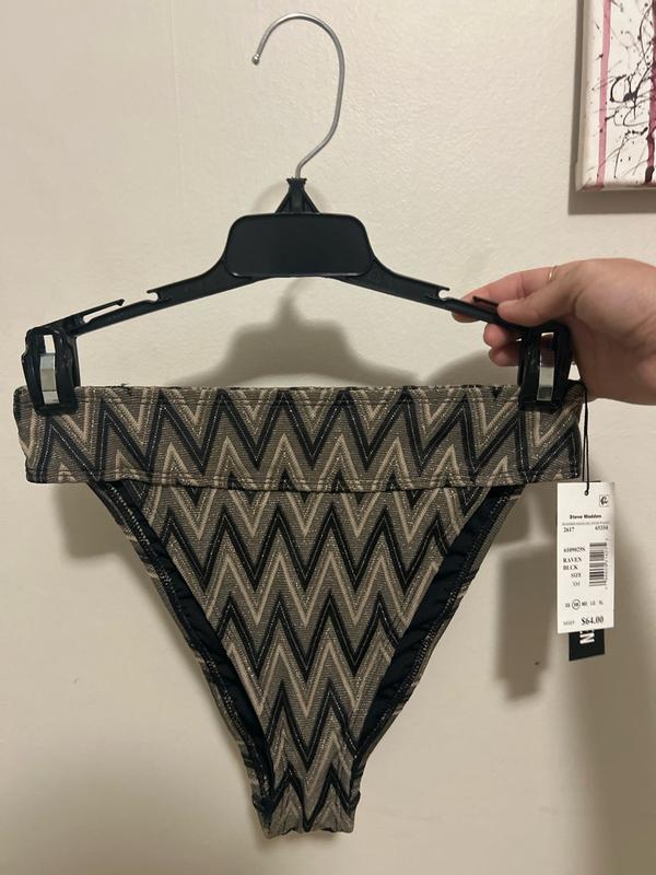 Review Thumbnail Image 0 383435455