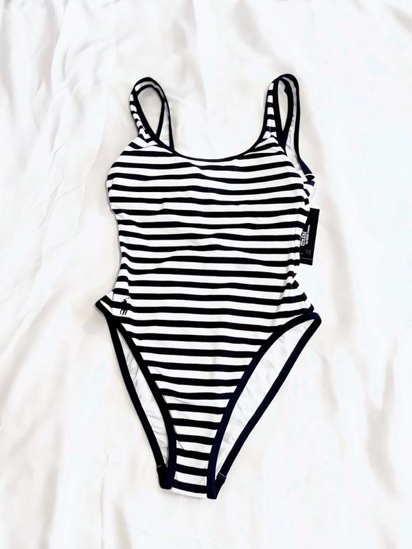 Review Thumbnail Image 0 384474892