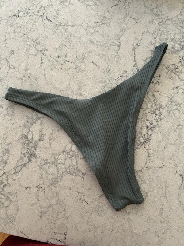 Review Thumbnail Image 0 353819776