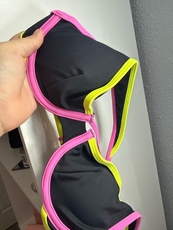 Review Thumbnail Image 0 382586304