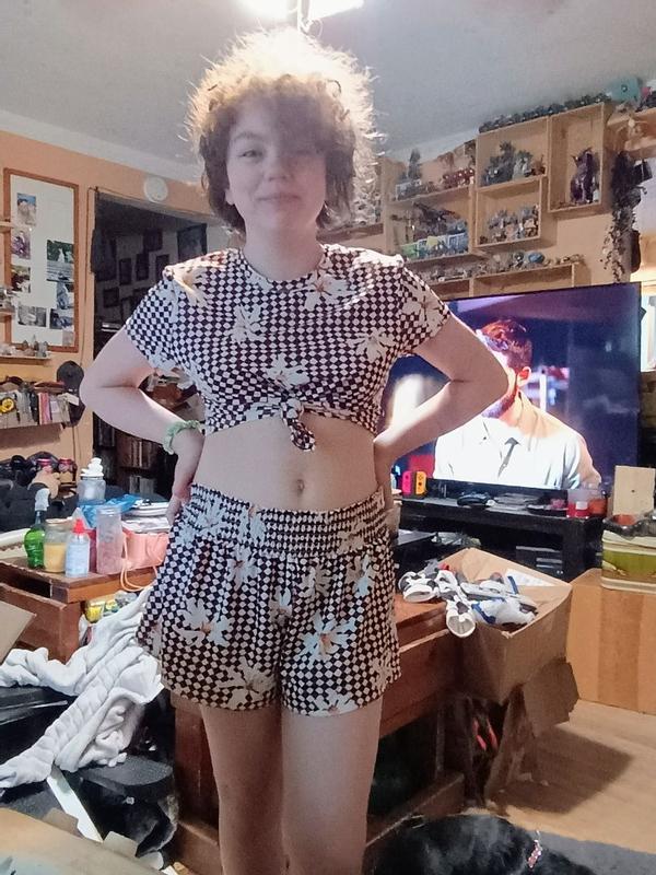 Review Thumbnail Image 0 380902423