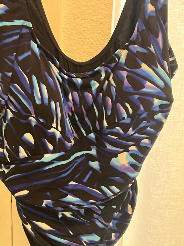 Customer carousel item 6.