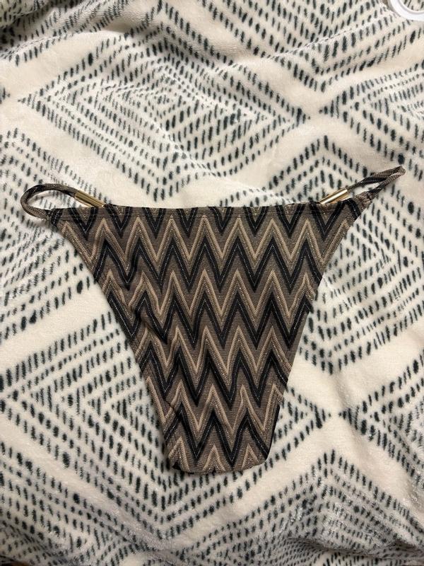 Review Thumbnail Image 0 381132318