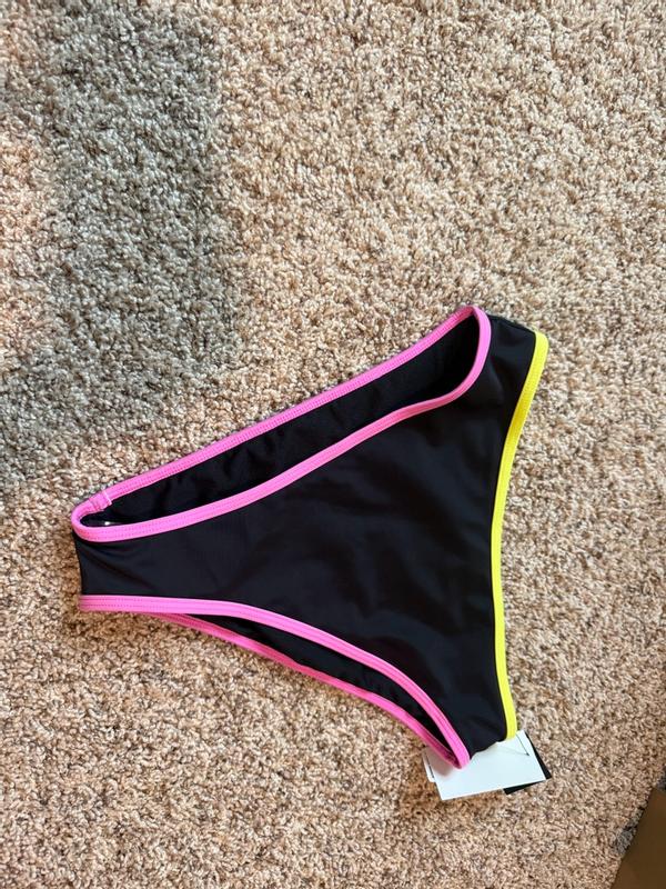 Review Thumbnail Image 1 382971451