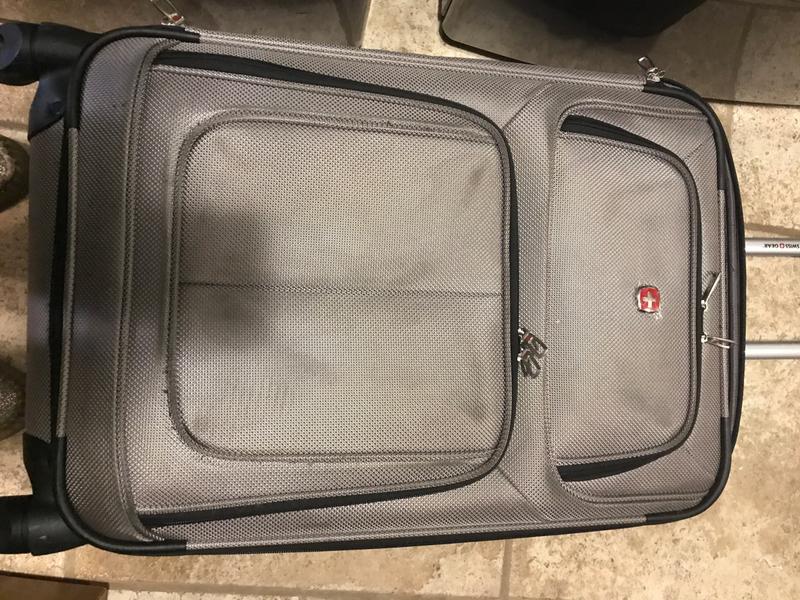 Swissgear Geneva 22 Carry on Luggage W Garment Black