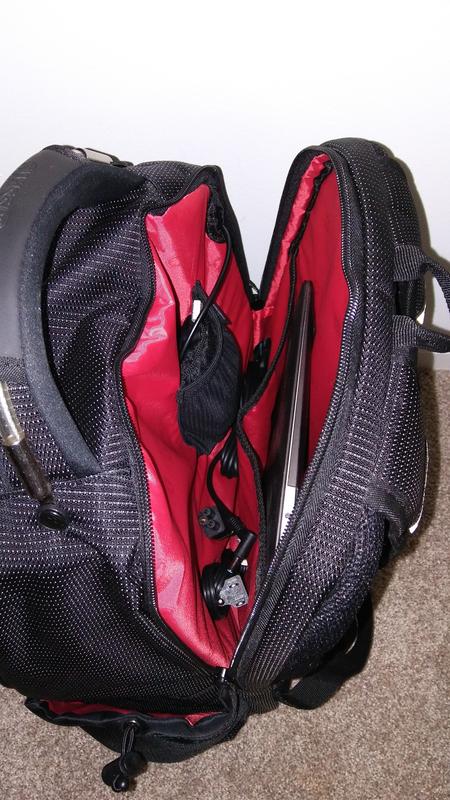 Swissgear 2611 Vertical Boarding Bag