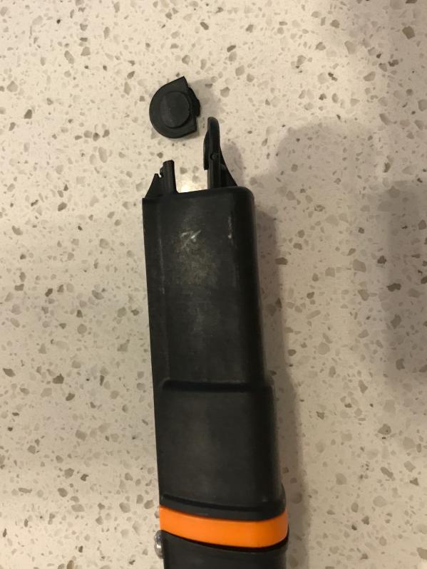 Broken mop head clip