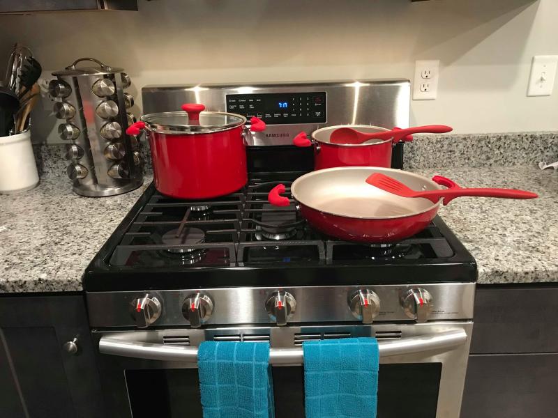 HOMBRE1  New Rachael Ray Cook + Create Cookware Perfect For Spring Cooking  And Entertaining