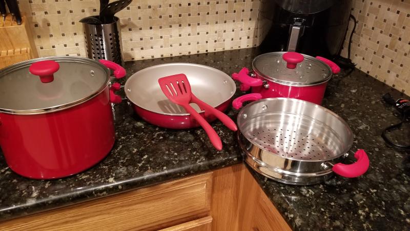 HOMBRE1  New Rachael Ray Cook + Create Cookware Perfect For Spring Cooking  And Entertaining