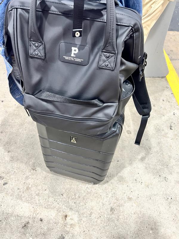 Customer photo for "Premium and fashionable"