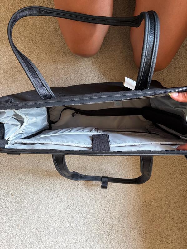 Customer photo for "Chic, Useful and multi-purpose tote"
