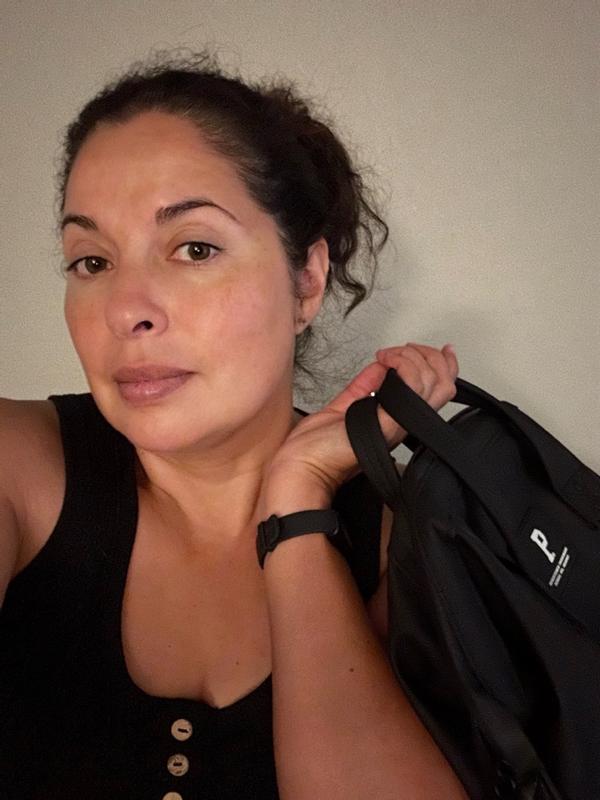 Customer photo for "Sturdy backpack, compact size"