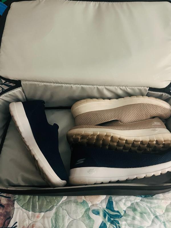 Customer photo for "Good for a younger, strong person and will fit a week’s worth of clothes"