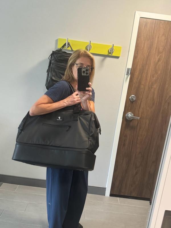 Customer photo for "Large, versatile bag"