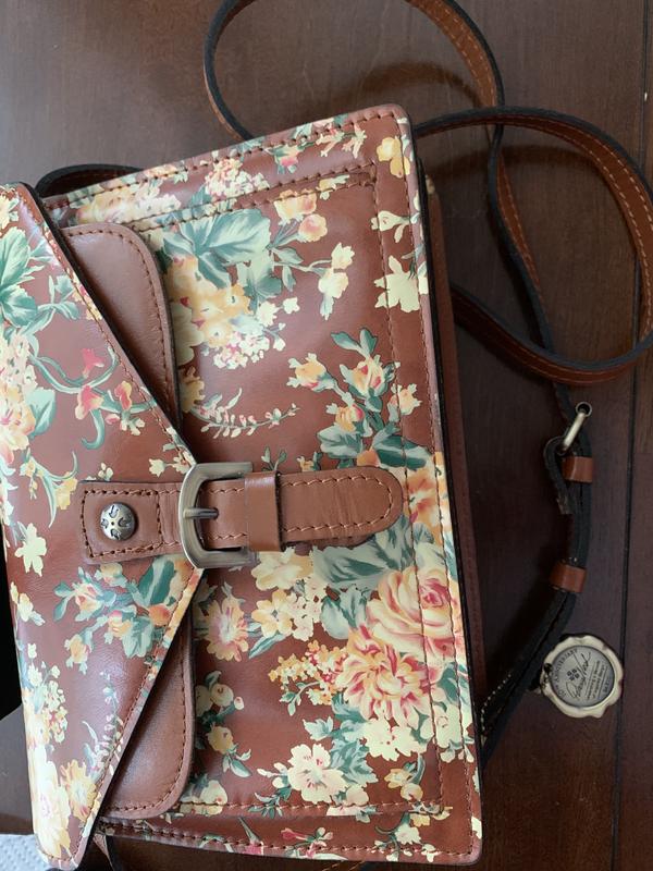 Perfect size for any Patricia Nash crossbody bag!!