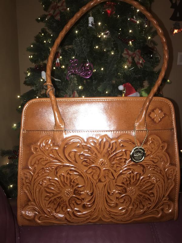 A large leather bag – Pick Bag