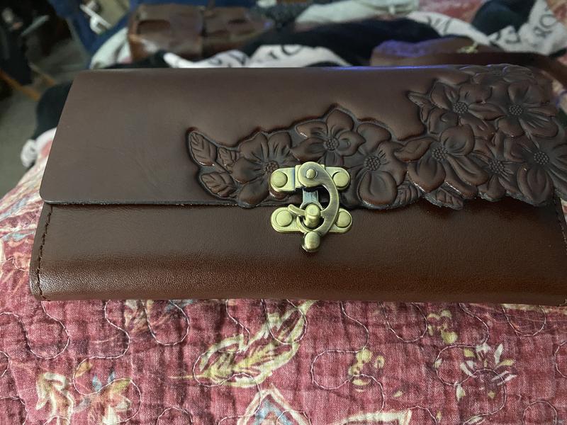 Front of wallet details