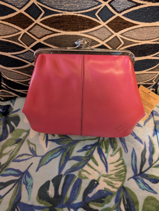 The back of the purse 👛.