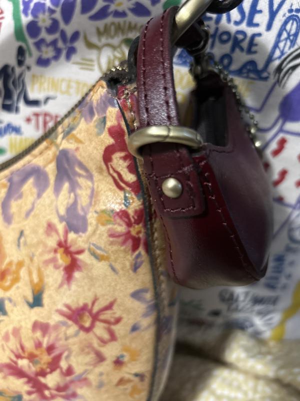 You can even hook something to her