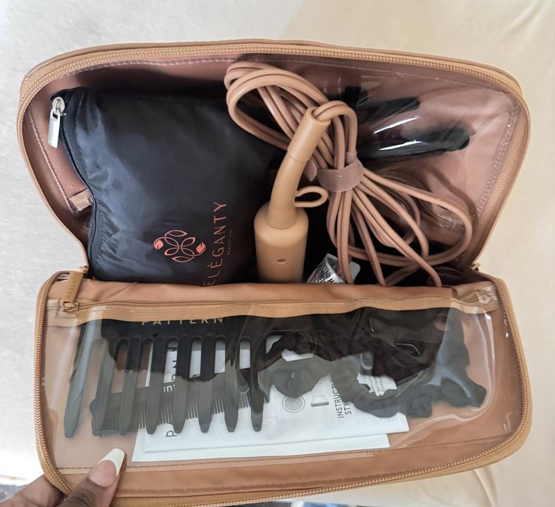 Customer photo for "Effortless Elegance: The Ultimate Carryall!"
