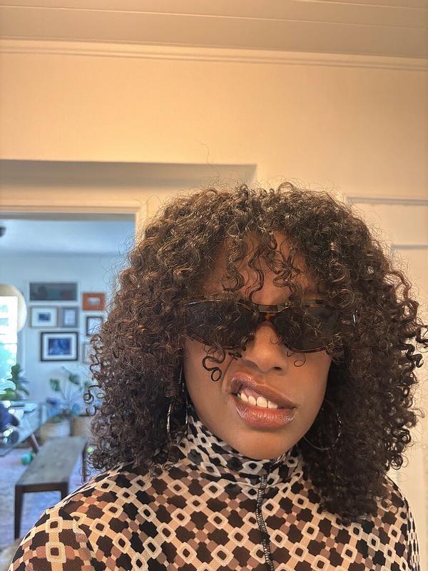 Customer carousel item 1.