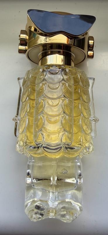Customer photo for "Scent-lious perfume"