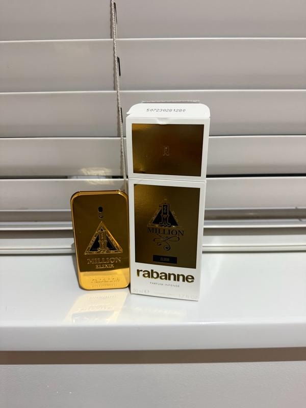 Customer photo for "Amazing smell and high quality bottle"