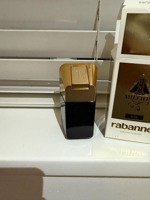Customer photo for "Amazing smell and high quality bottle"