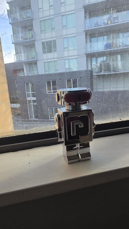 Customer carousel item 11.