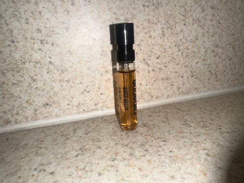 Customer photo for "A Nice Vanilla Woman’s Perfume"