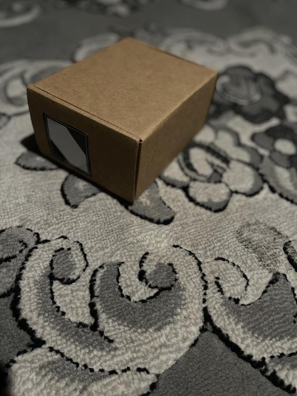 Shipping box