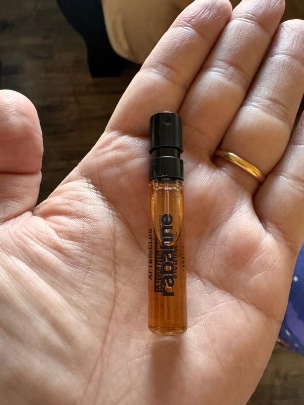 Customer photo for "Bold, Modern Scent That Lasts All Night"