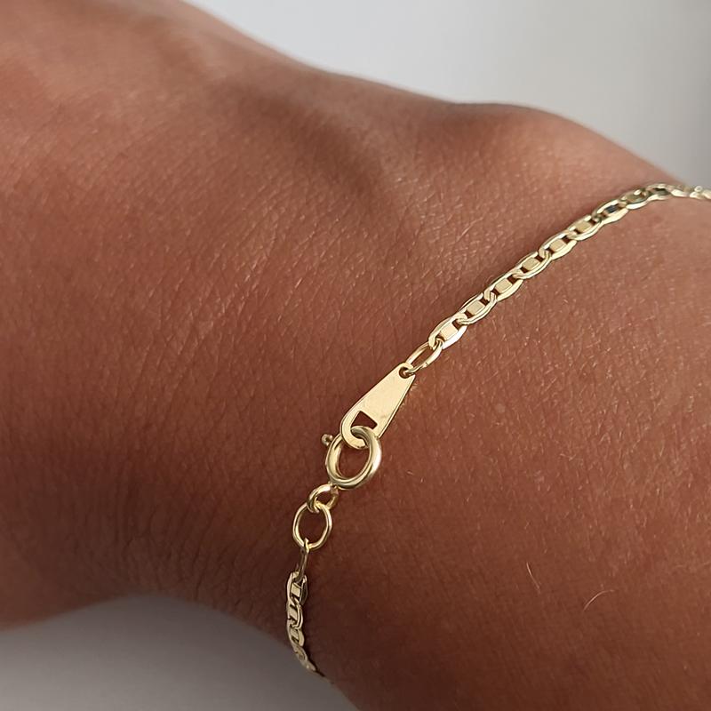 Child's 040 Gauge Valentino Chain Bracelet in 10K Hollow Gold - 6"