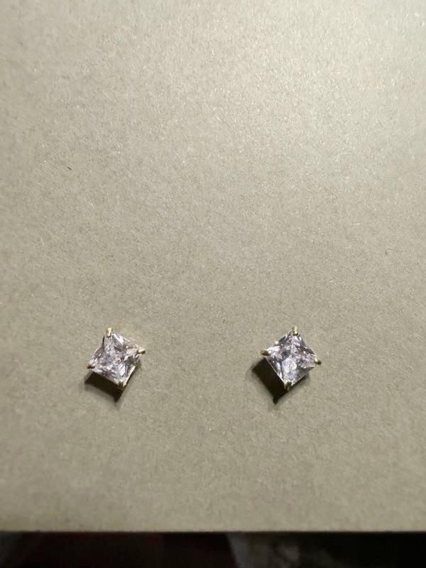K10 バングル SQUARE STUDS