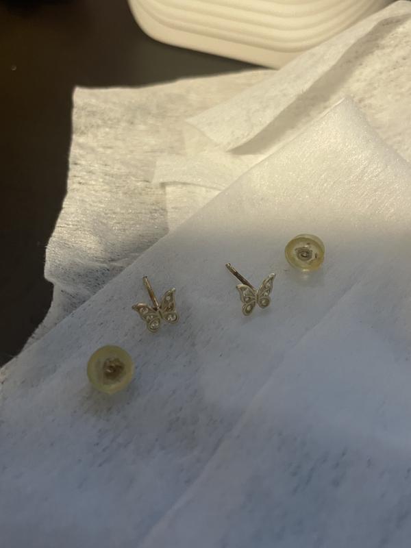 アクセサリー Pt950INFINITE BUTTERFLY PIERCED EARRINGS Pt950INFINITE BUTTERFLY PIERCED EARRINGS