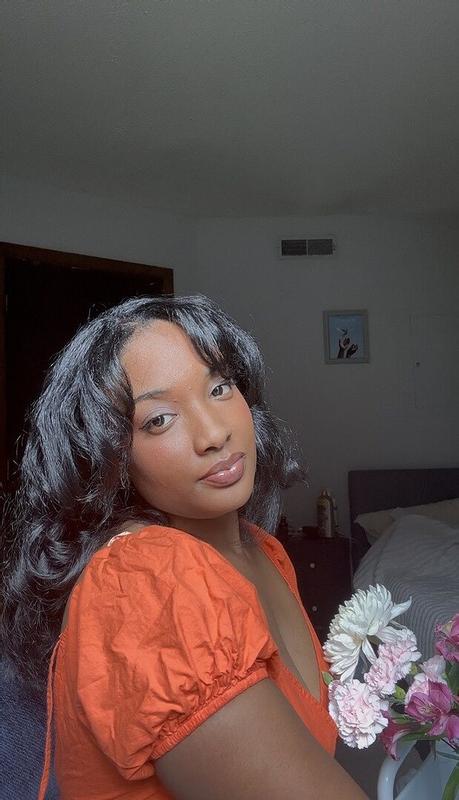 Customer carousel item 1.