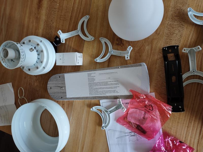Parts for the Veil ng fan and light.  Choose your color on the fan blades
