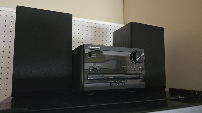 Full Range Speaker Stereo System with CD, Bluetooth and Radio