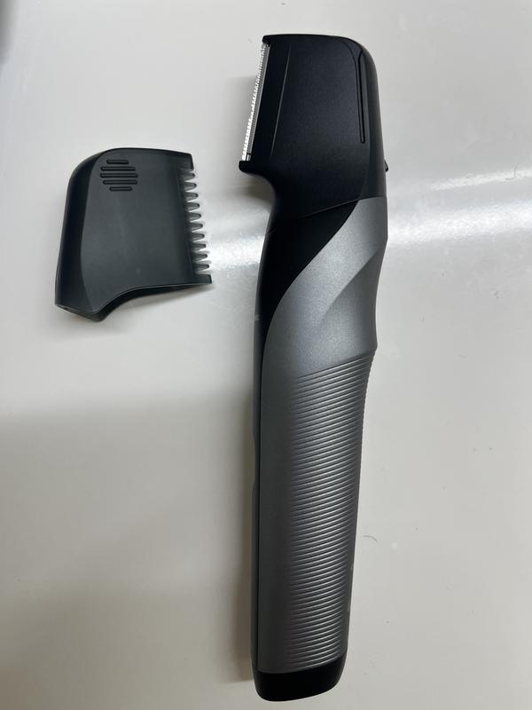 Panasonic Body Hair Groomer with 2 Comb Attachments and Adjustable