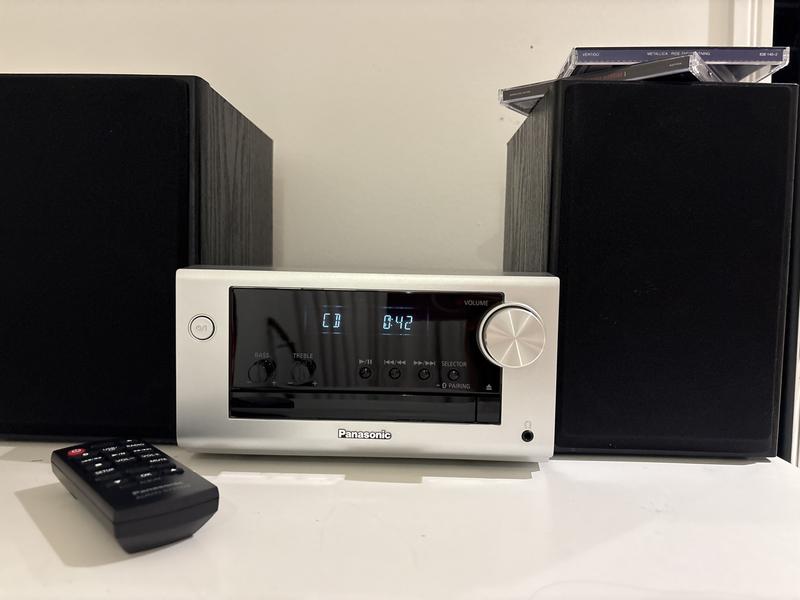 Panasonic Compact Stereo System, CD, Radio and Bluetooth -SC-PM700PP-K