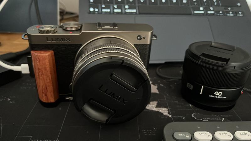 The S9 with fitted grip (for bigger hands).