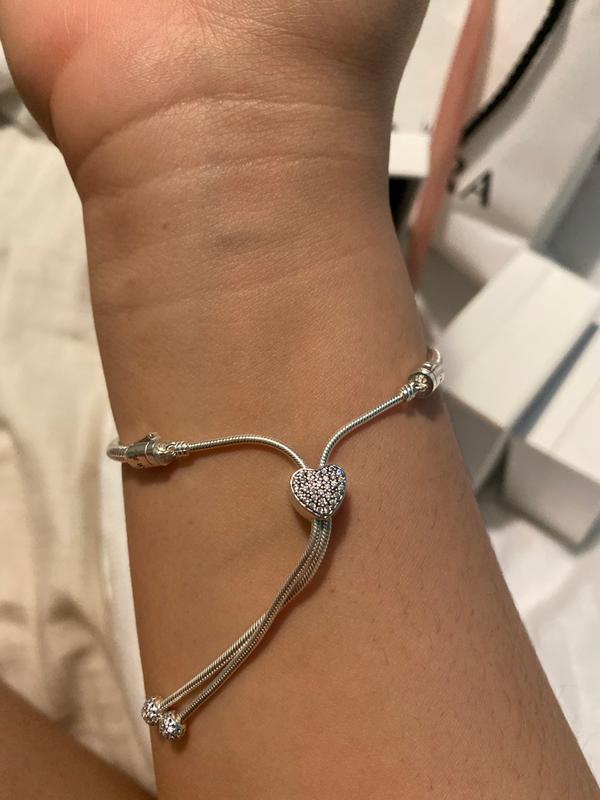 Pandora moments pavé heart deals clasp snake chain bracelet