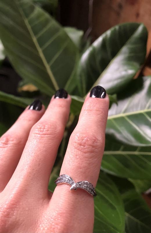 Pandora sparkling store leaves ring