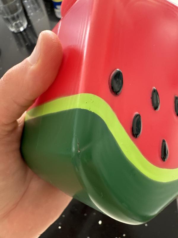 See there is a crack there that leaks water