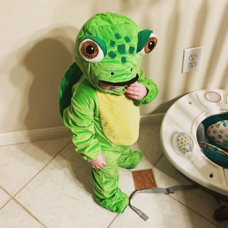 Baby turtle 2024 halloween costume