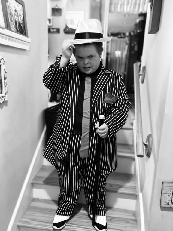 And with a tip of his hat, he was ready to go!