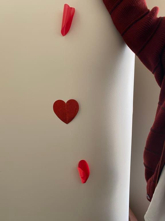 Only foil hearts (the one in the center) are recognizable. Vinyl ones are shapeless blobs.