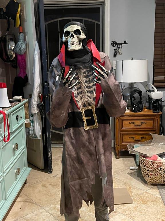 My Son is 4'6 and we booth XL